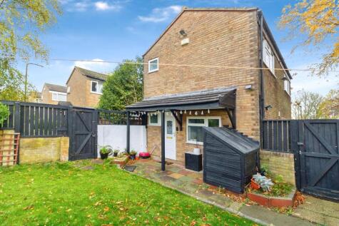 Buckingham Gate, Eaglestone, Milton Keynes, Buckinghamshire, MK6