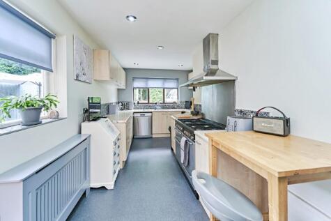 Wrexham Avenue, Walsall, West Midlands, WS2