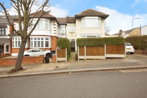 Exeter Gardens, Ilford, IG1