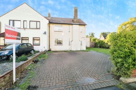 Lexden Drive, Romford, RM6