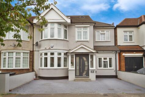 Mannin Road, Romford, RM6