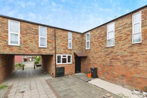 Camellia Place, Basildon, Essex, SS15