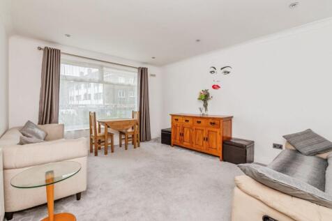 Greenway, Billericay, Essex, CM11