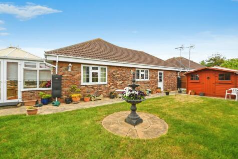 Sherwood Drive, Clacton-on-Sea, Essex, CO15