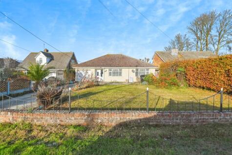 Point Clear Road, St. Osyth, Clacton-on-Sea, Essex, CO16