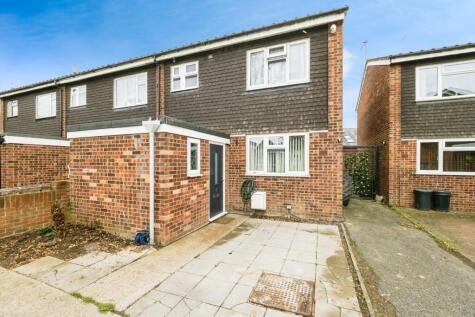 Hamilton Drive, Romford, RM3