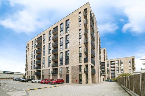 Merrielands Crescent, Dagenham, RM9