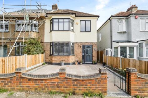 Percival Road, Hornchurch, RM11