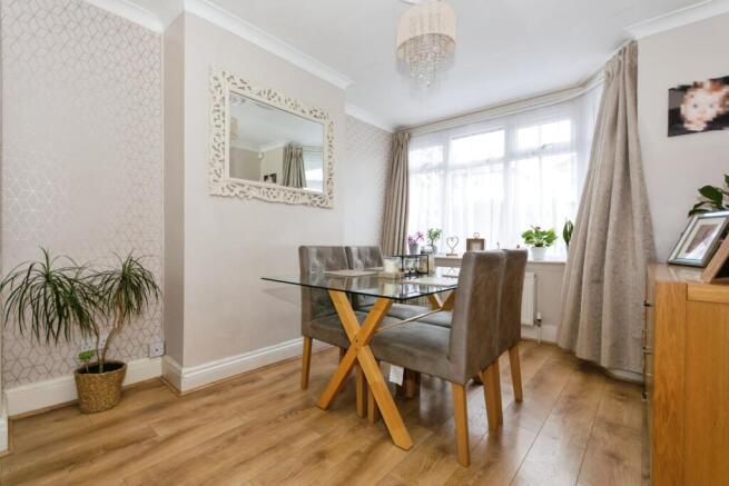 Lounge Dining