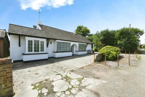 Rochford - 4 bedroom bungalow for sale