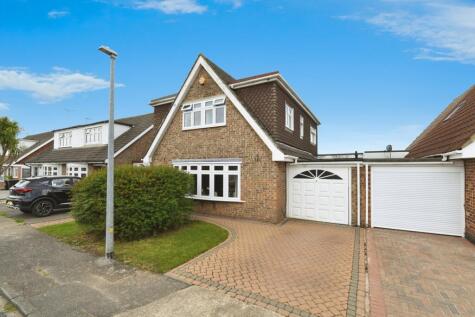 Warwick Gardens, Rayleigh, Essex, SS6