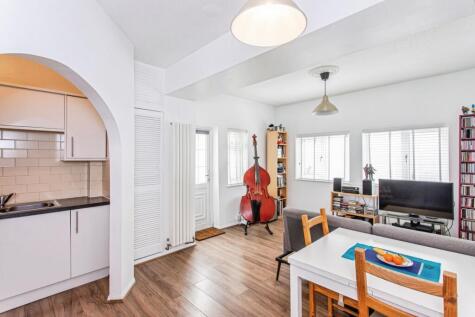 Queens Road, SOUTHEND-ON-SEA, Essex, SS1