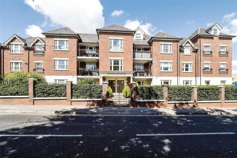 Manor Road, Chigwell, Essex, IG7