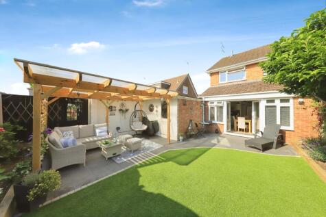 Silver Birch Drive, Kidderminster, Worcestershire, DY10