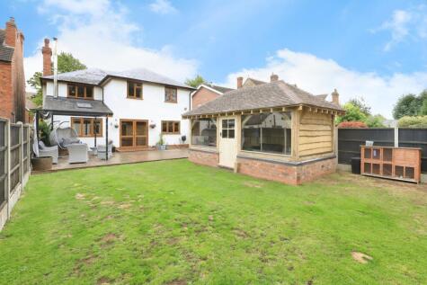 Neville Avenue, Kidderminster, Worcestershire, DY11