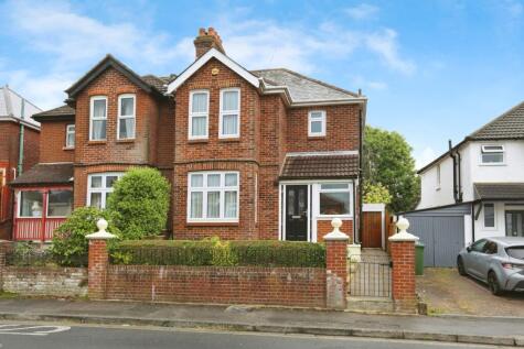 Oaktree Road, Southampton, Hampshire, SO18