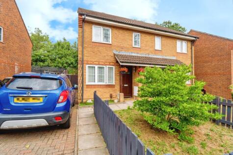 Chelveston Crescent, Southampton, Hampshire, SO16