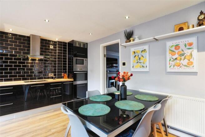 Fitted Kitchen