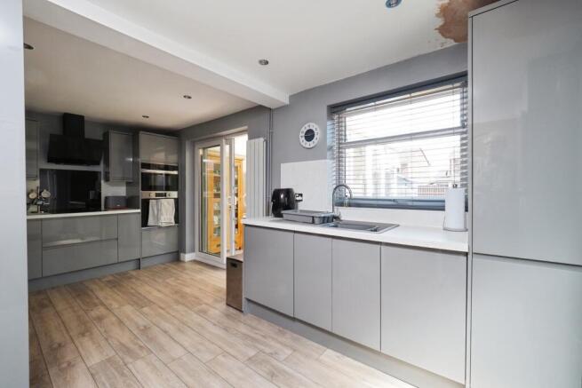 Fitted Kitchen