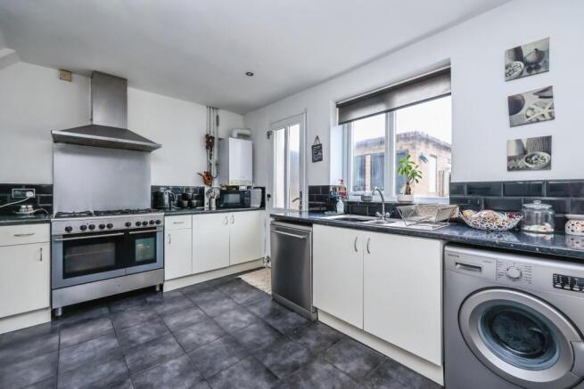 Fitted Kitchen