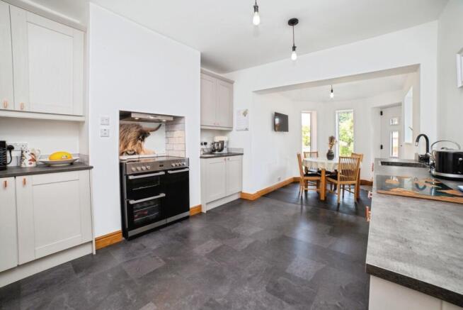 Photo- Kitchen Dinin