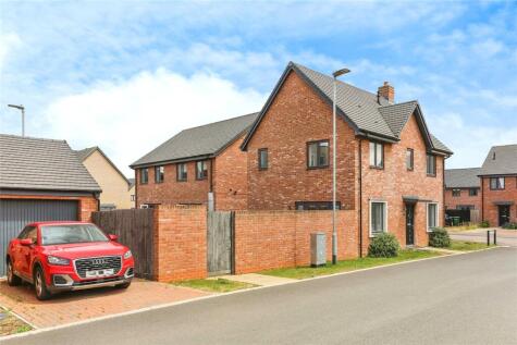 Lysons Close, Alconbury Weald, Huntingdon, Cambridgeshire, PE28