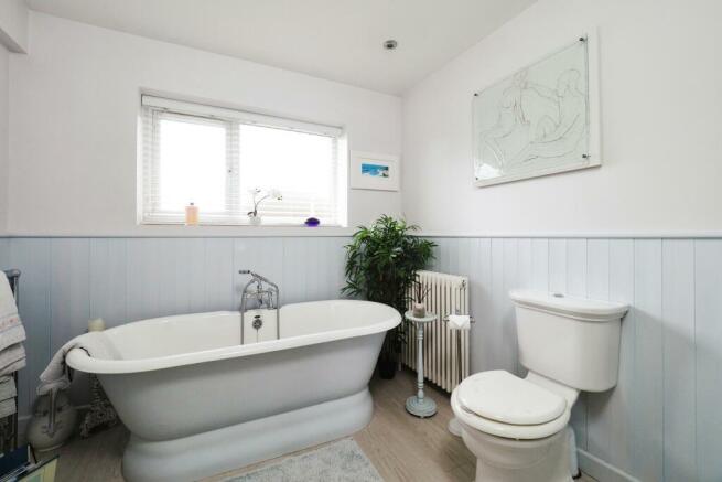 En-Suite Bathroom