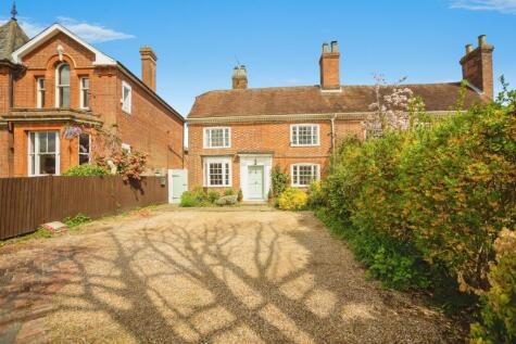 Tonbridge Road, Wateringbury, Maidstone, Kent, ME18