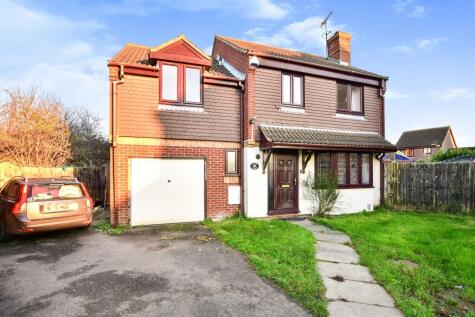 Beauvoir Drive, Kemsley, Sittingbourne, ME10