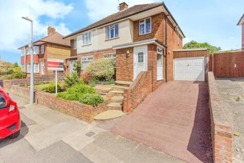 Gaze Hill Avenue, Sittingbourne, Kent, ME10