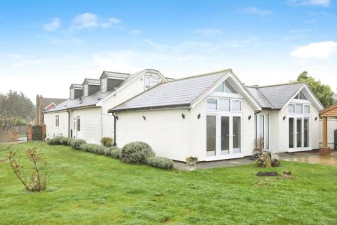 Grovehurst Road, Kemsley, Sittingbourne, Kent, ME10