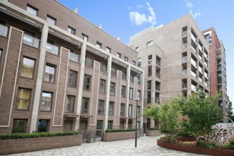 London - 4 bedroom town house for sale