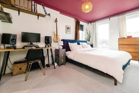 Kempton Mews, East Ham, London, E6