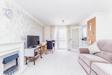 Caterham Lodge, 2 Stafford Road, Caterham, Surrey, CR3
