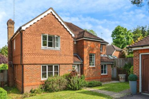 Green Lane, Leatherhead, Surrey, KT22