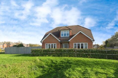 River Walk, Fetcham, Leatherhead, Surrey, KT22