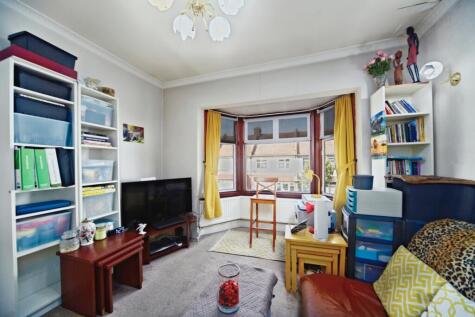 Lyndhurst Road, Thornton Heath, CR7