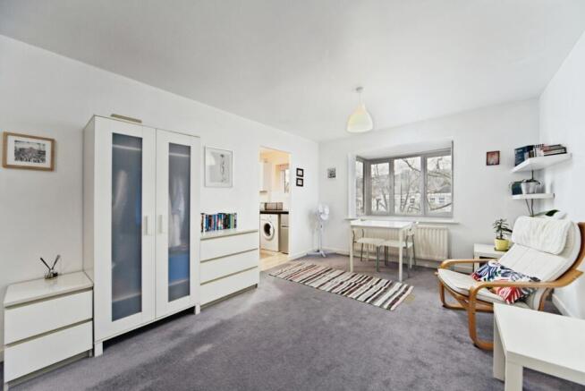 Lounge/Bedroom