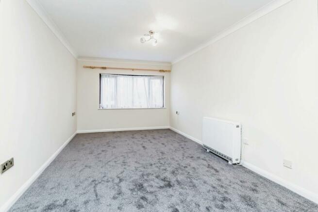 1 bedroom flat for sale in Wickham Road, Croydon, CR0