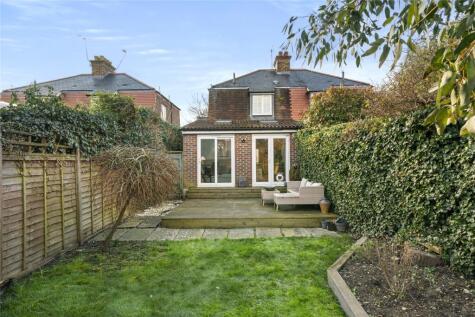 Farm Road, Esher, Surrey, KT10