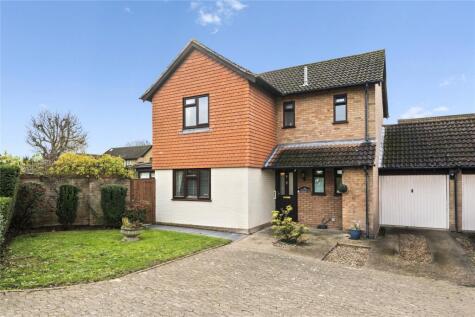 New Road, West Molesey, Surrey, KT8