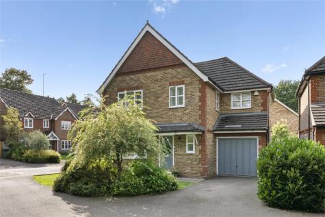 Parnell Gardens, Weybridge, KT13