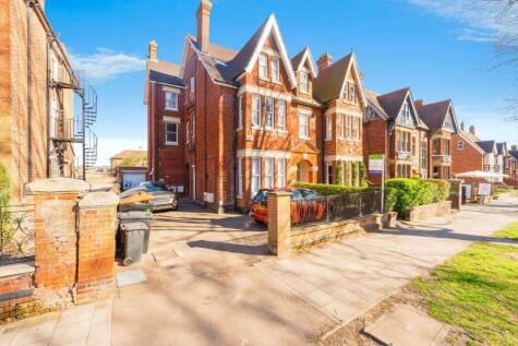 De Parys Avenue, Bedford, Bedfordshire, MK40