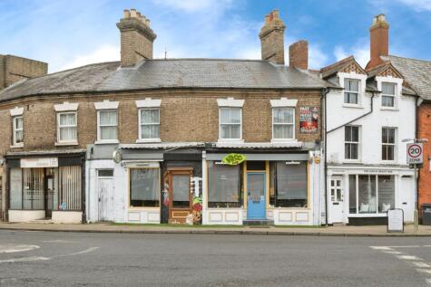 High Street, Biggleswade, SG18