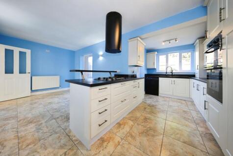 Cherrywood Green, Bilston, West Midlands, WV14