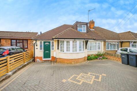 Shakespeare Road, Luton, Bedfordshire, LU4