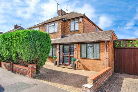 Brandreth Avenue, Dunstable, Bedfordshire, LU5