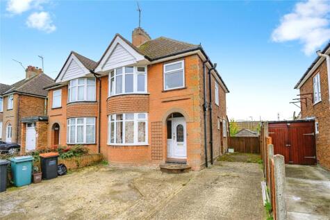 Liscombe Road, Dunstable, Bedfordshire, LU5