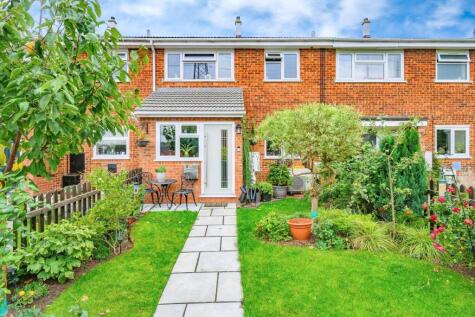 Kirton Way, Houghton Regis, Dunstable, Bedfordshire, LU5