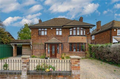 Lancot Drive, Dunstable, Bedfordshire, LU6